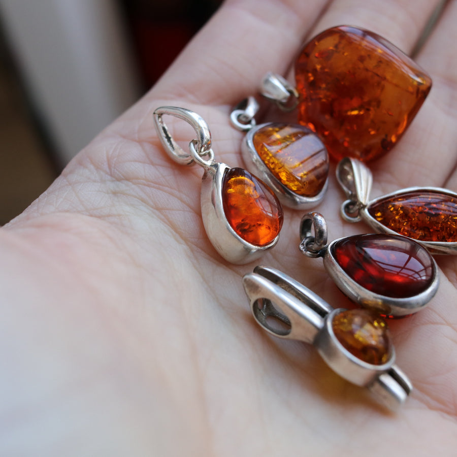 Vintage | Amber Pendant