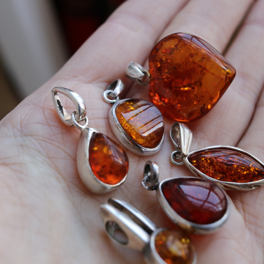 Vintage | Amber Pendant