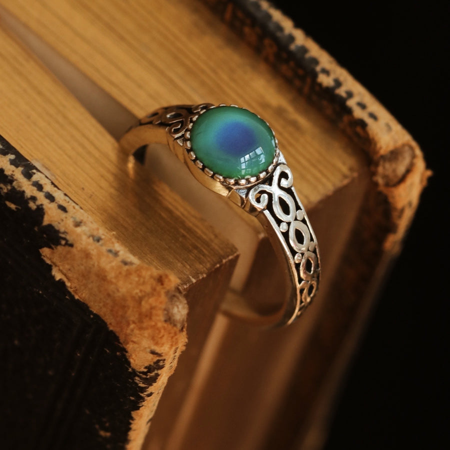 Hocus Pocus Mood Stone Ring