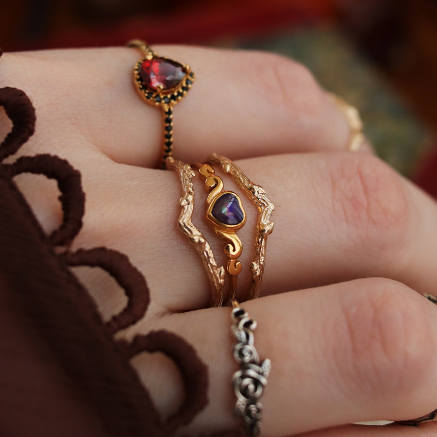 Mystic Heart Mood Stone Gold Ring