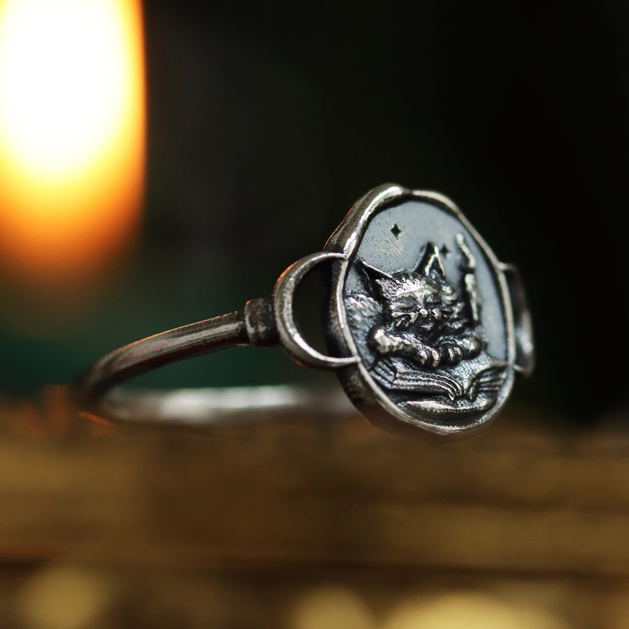 Enchanted Feline Familiar Cat Ring