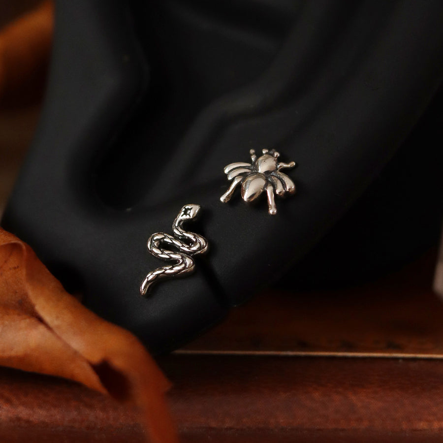 Gothic Snake & Spider Studs Set