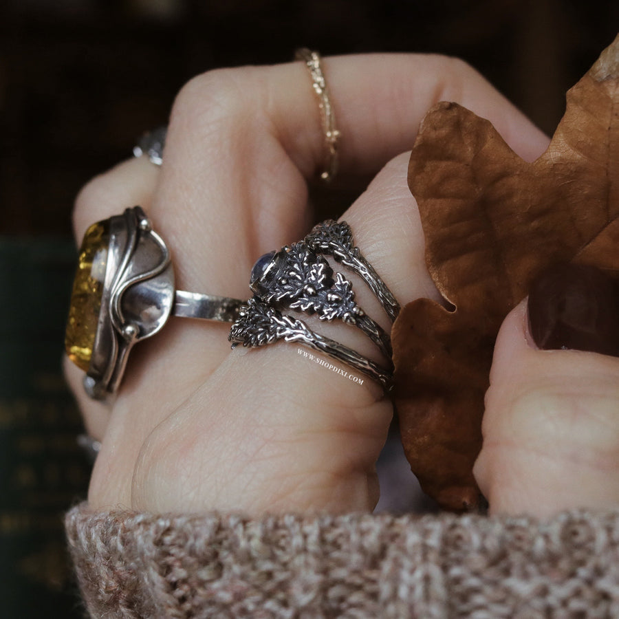 Oak Leaf Cradle Ring