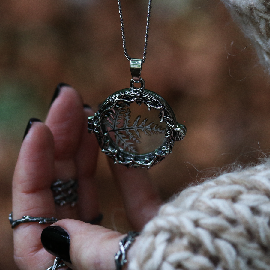 Silvestre Window Locket Necklace