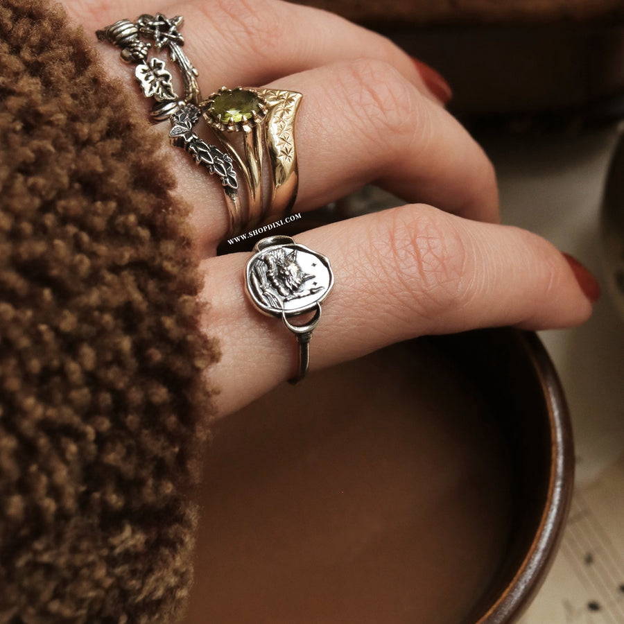 Enchanted Feline Familiar Cat Ring