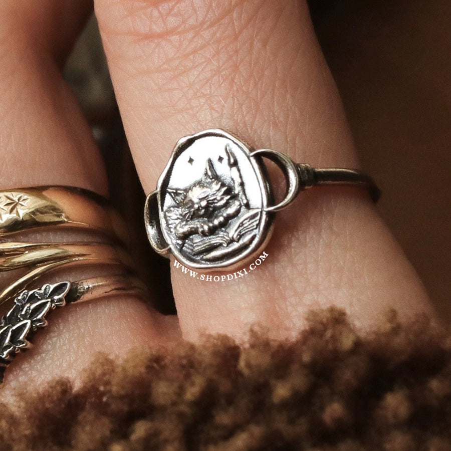 Enchanted Feline Familiar Cat Ring