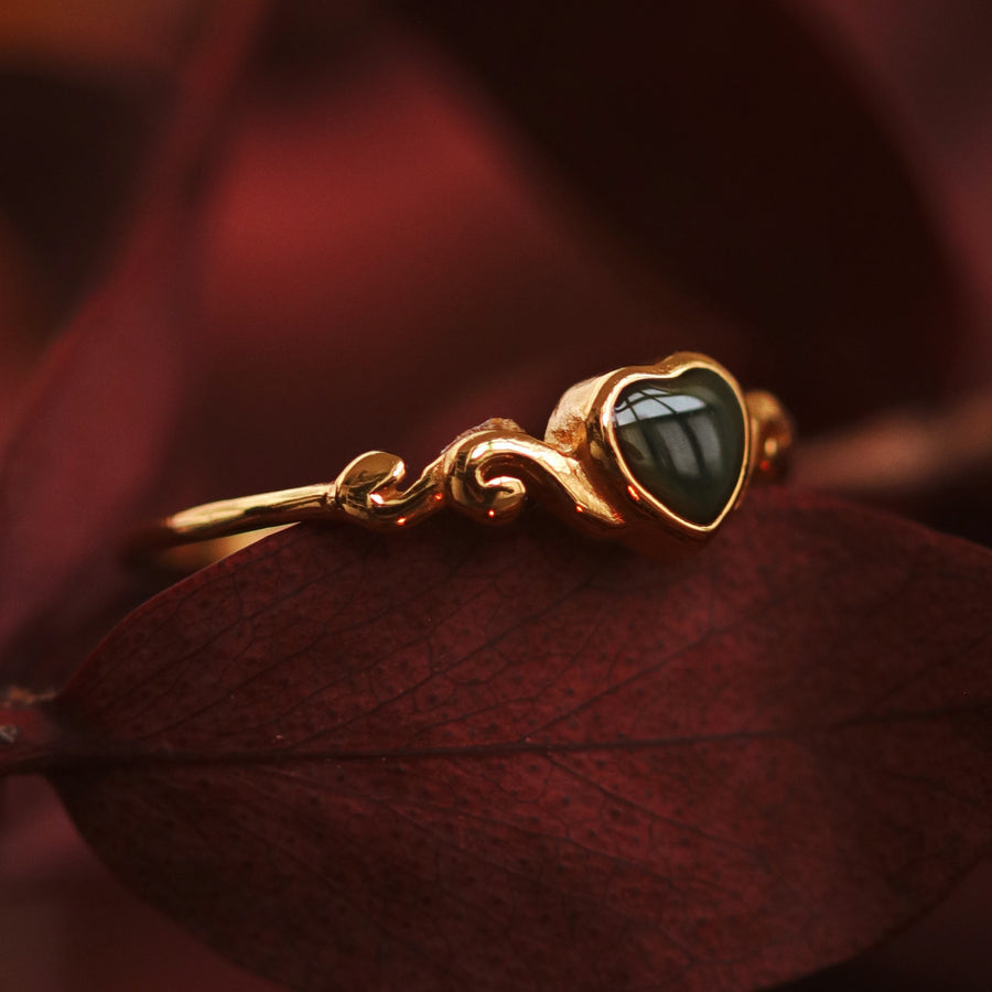 Mystic Heart Mood Stone Gold Ring